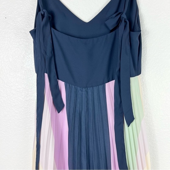 MANGO multi colored pleated maxi dress size 4 - Picture 8 of 10